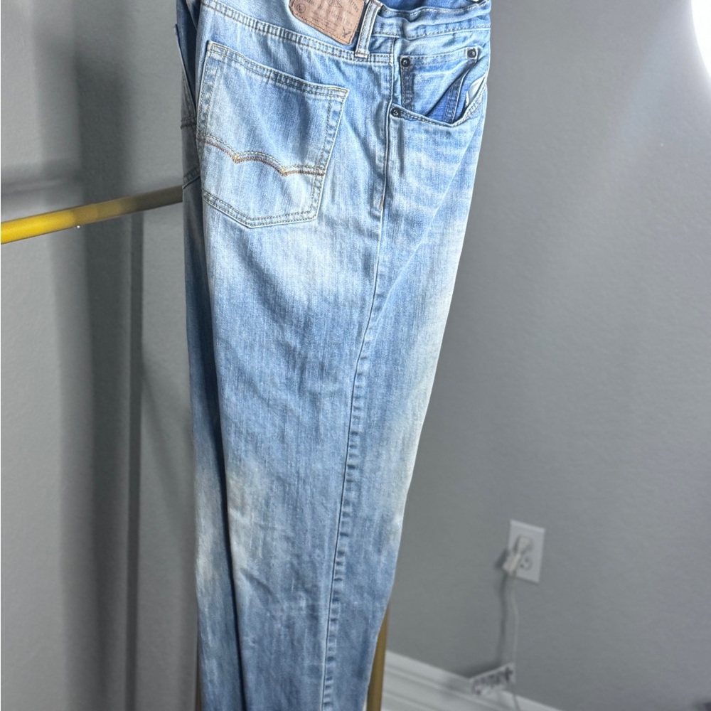 American Eagle Outfitters Light Wash Straight Jeans